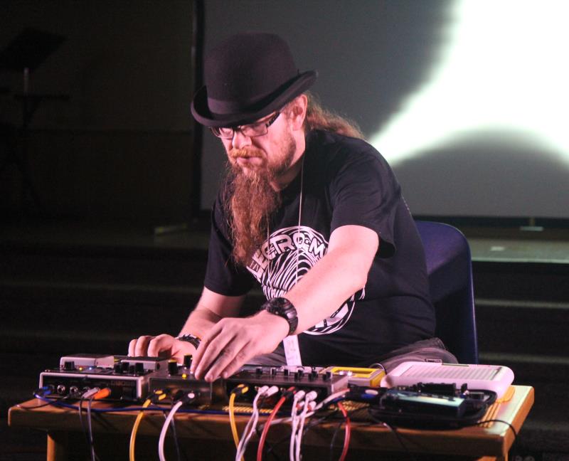 Link to the artist's website