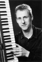 Link to the artist's web site